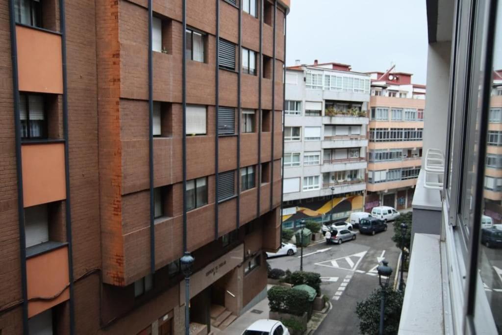 Acogedor, Con Garaje, Centrico. Apartman Vigo Kültér fotó