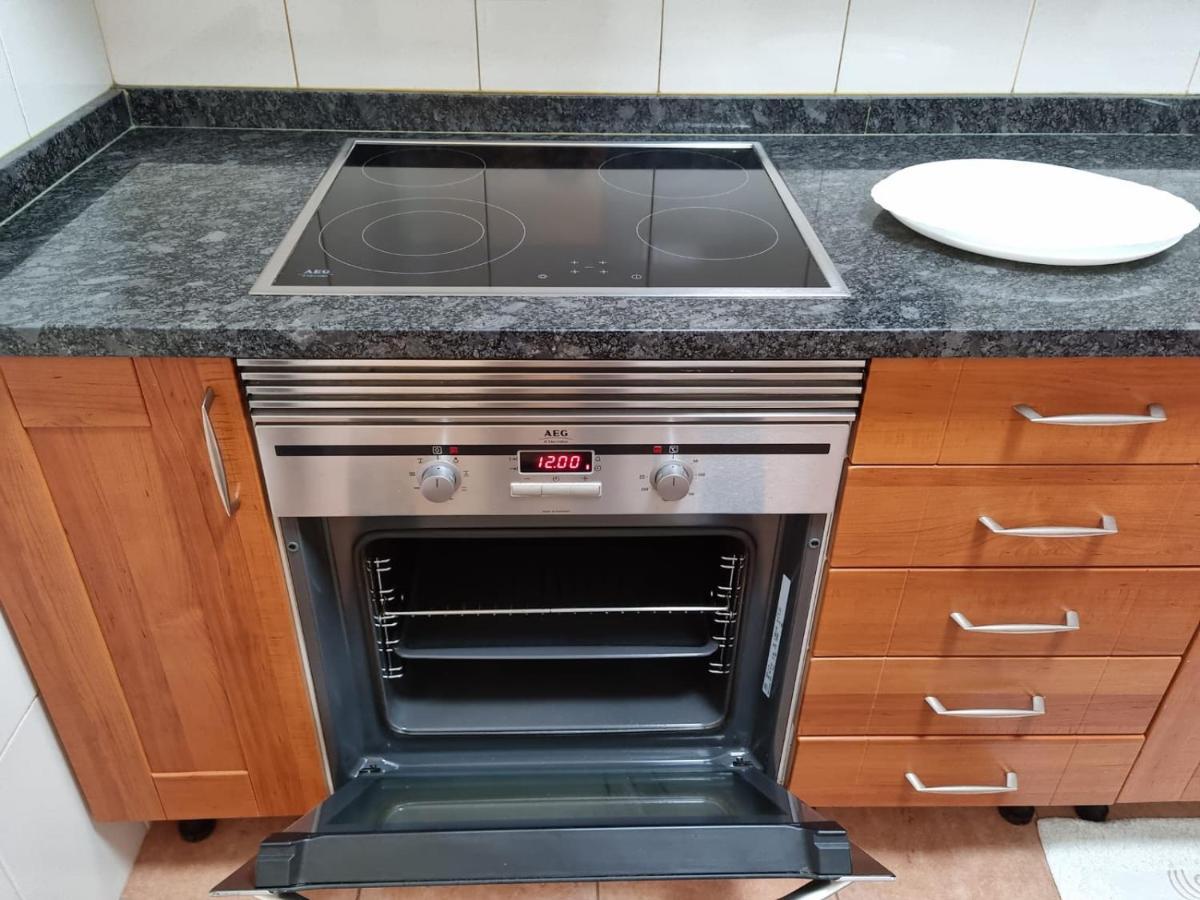 Acogedor, Con Garaje, Centrico. Apartman Vigo Kültér fotó