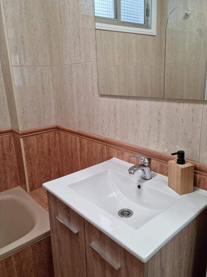 Acogedor, Con Garaje, Centrico. Apartman Vigo Kültér fotó